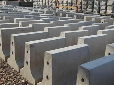 1588980608200269.jpg 隔离墩模具21.jpg