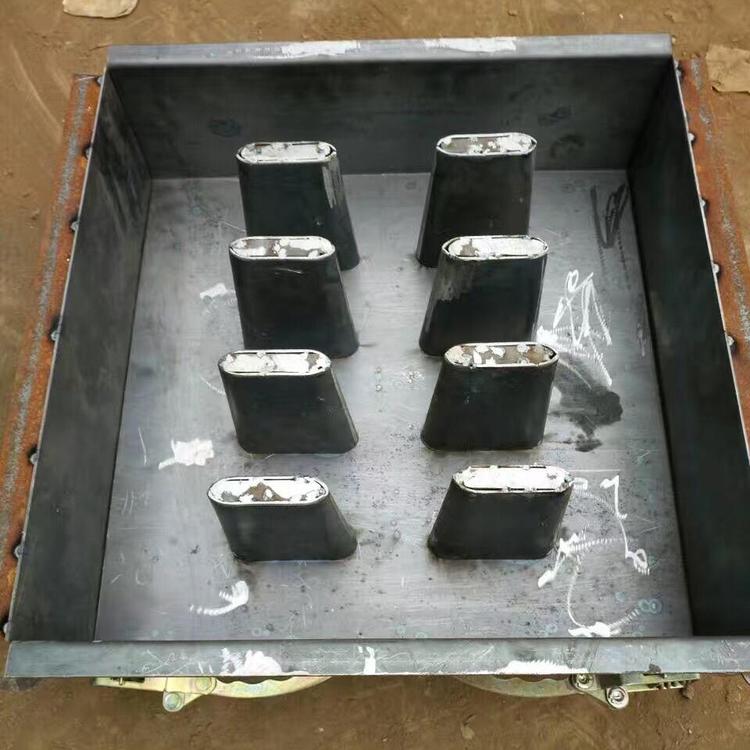 1592459044954444.jpg 盖板钢模具.jpg