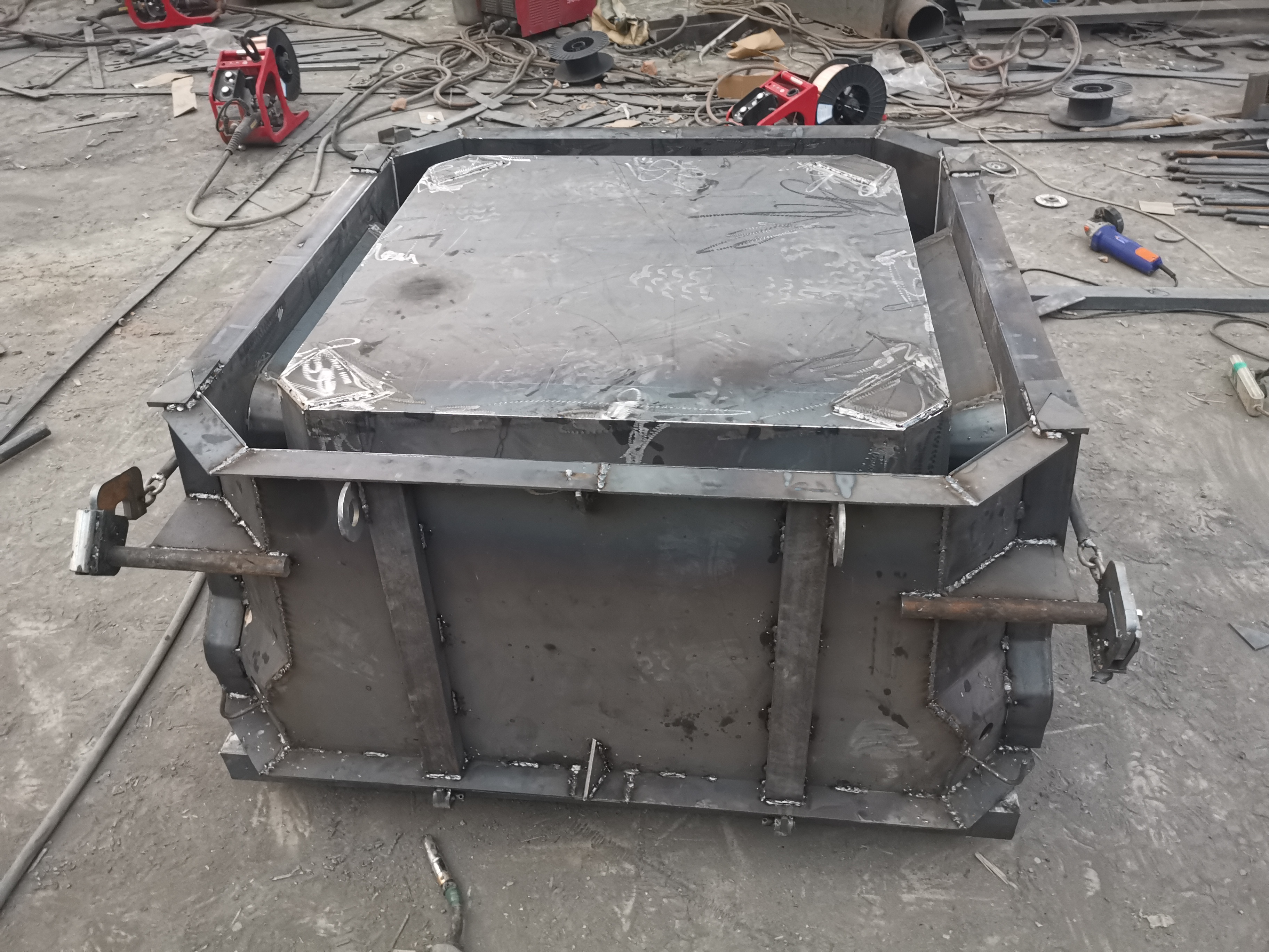 翰轩护坡模具厂 框格护坡模具3.jpg