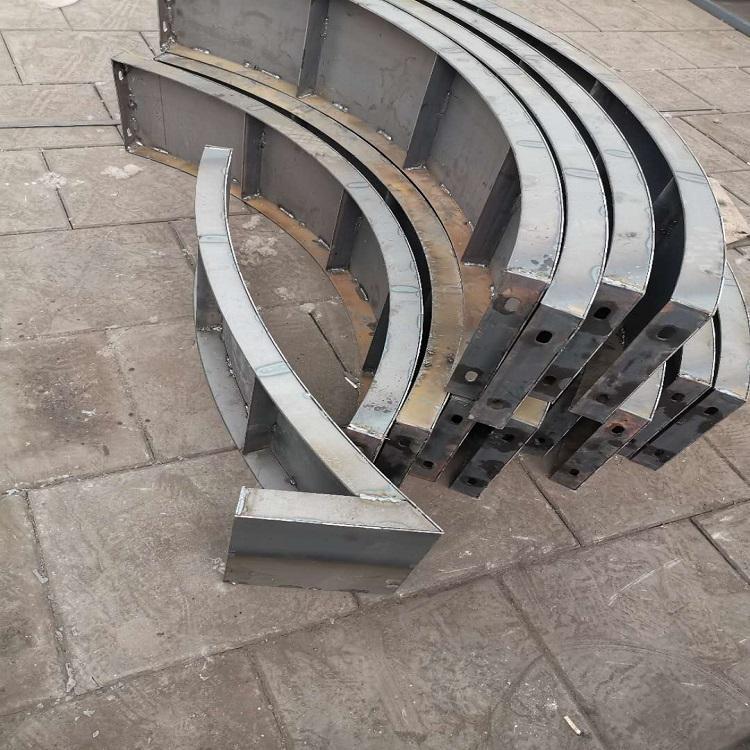 1601000130118858.jpg 拱形骨架钢模具