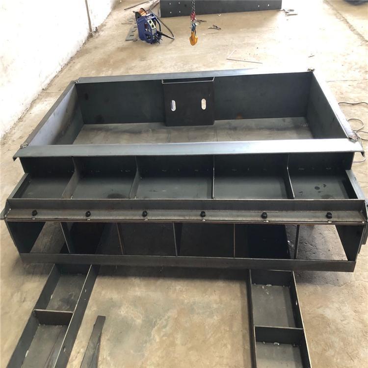 1668636017661047.jpg 遮板模具6.jpg